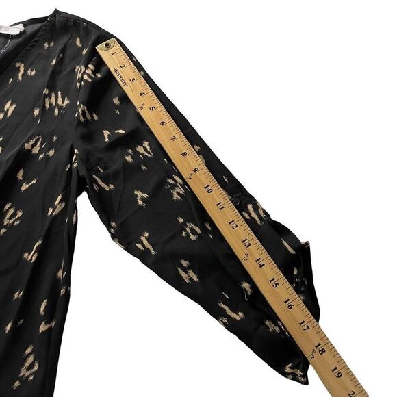 All in Favor Womens Print Faux Wrap Top Front Blouse Small Black Taupe‎ Smudge - Picture 6 of 11
